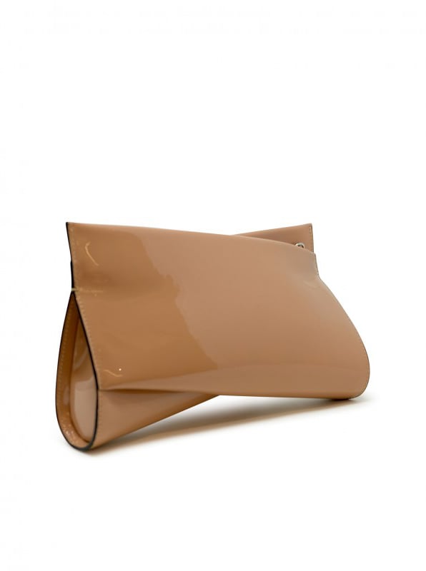 Christian Louboutin CHRISTIAN LOUBOUTIN 3245151 PK1A NUDE PATENT LOUBITWIST CLUTCH BAG Beige