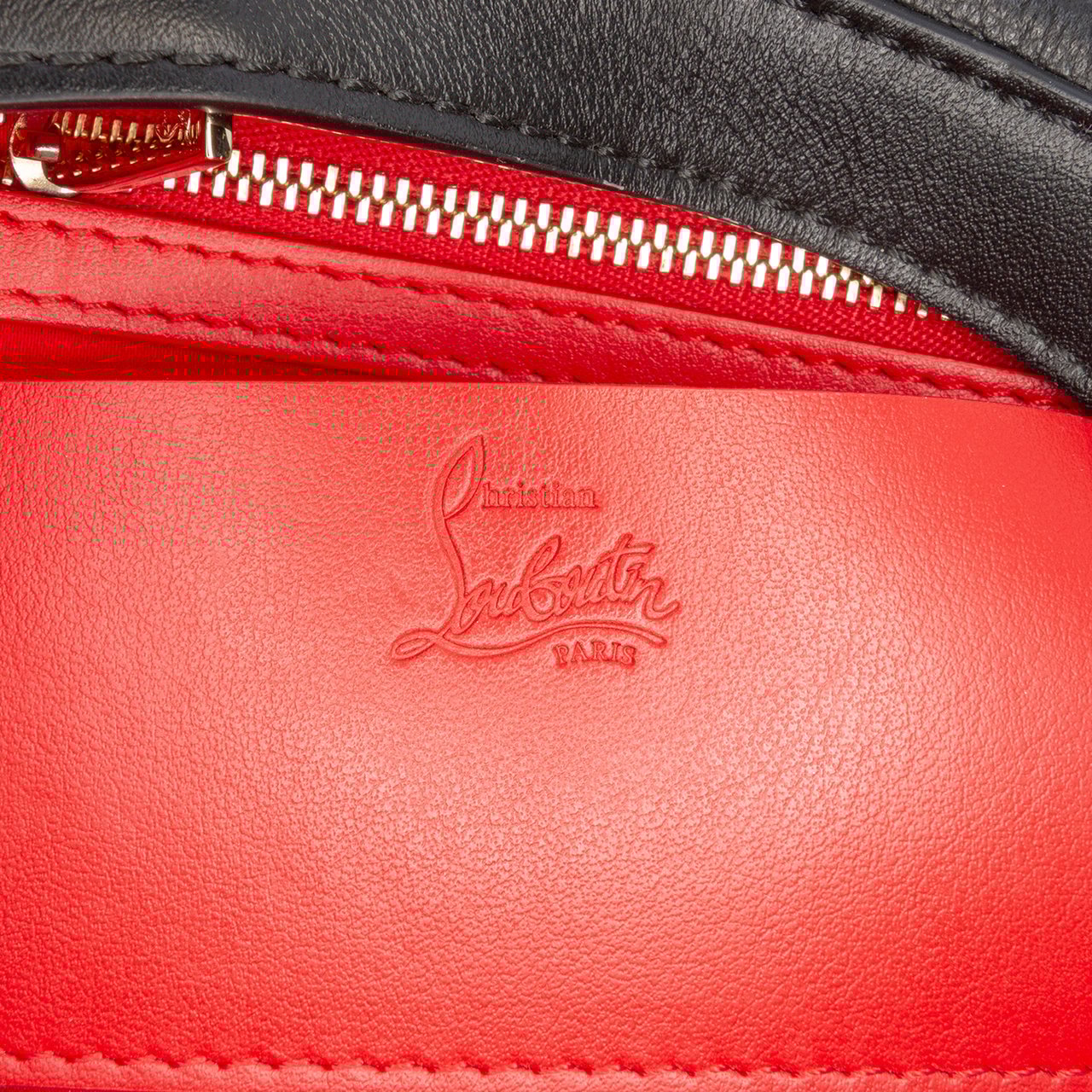 Christian Louboutin Mini Leather Carasky Crossbody Zwart