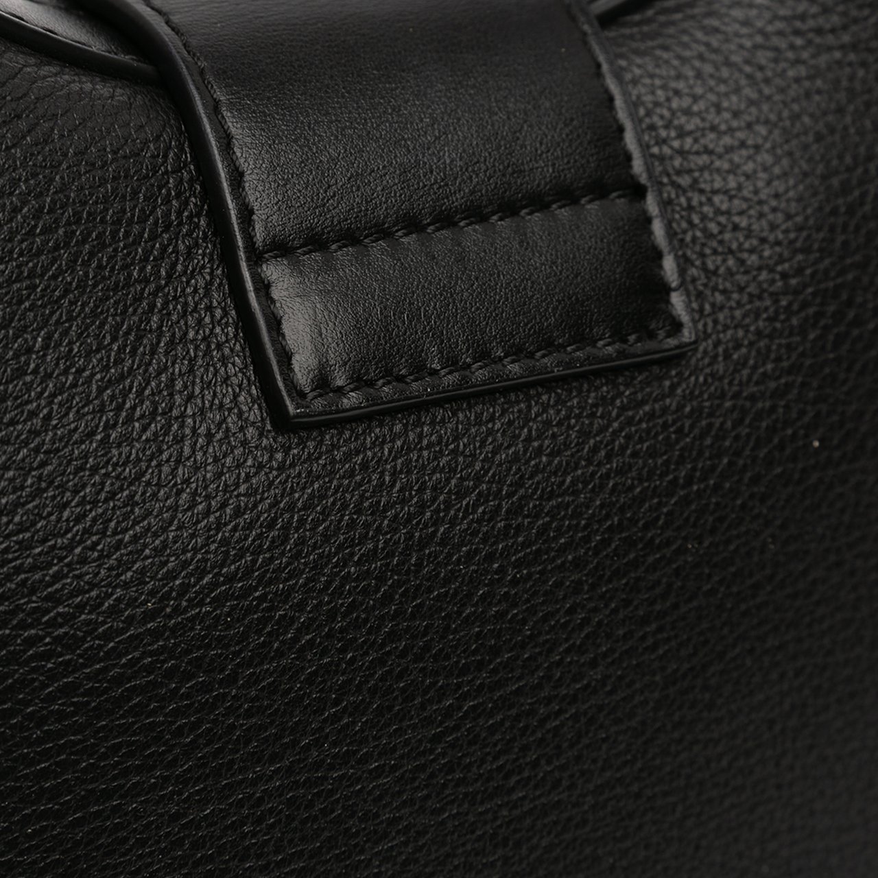 Christian Louboutin Mini Leather Carasky Crossbody Zwart