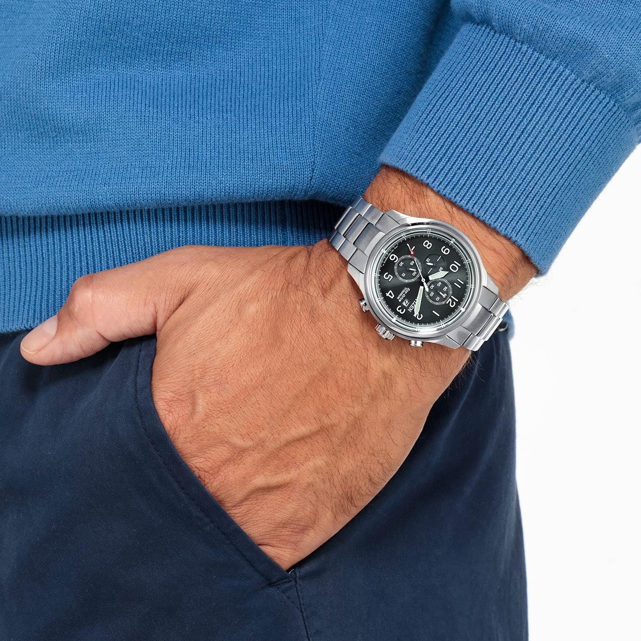 Citizen Citizen Horloge CA0810-88X Titanium Eco-drive Chronograaf Saffier Glas 100m Waterdicht met Zwarte Wijzerplaat 44mm Divers
