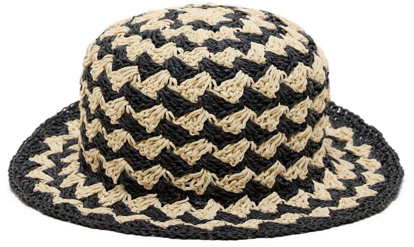 Closed Hats Black Zwart