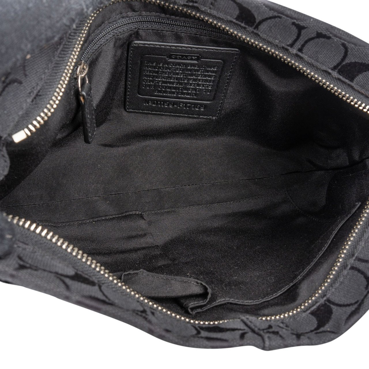 Coach Coach Monogram Signature Soho Buckle Flap Shoulder Bag Zwart