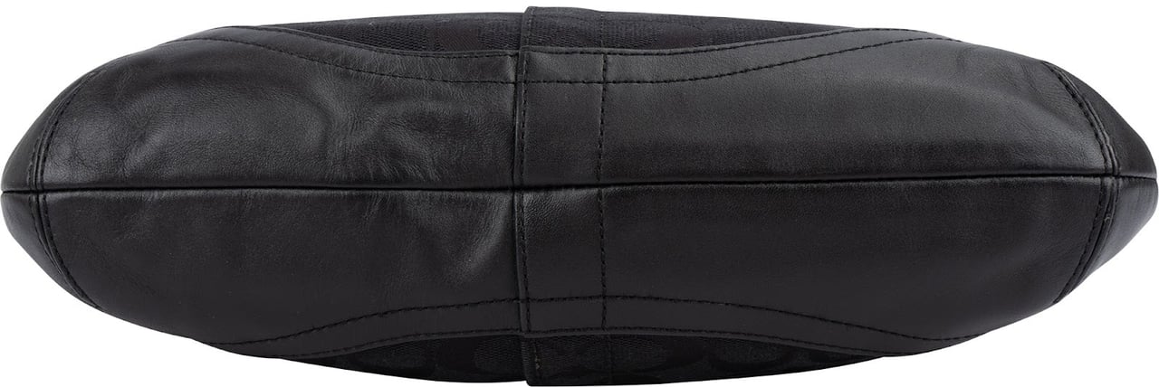 Coach Coach Monogram Signature Soho Buckle Flap Shoulder Bag Zwart