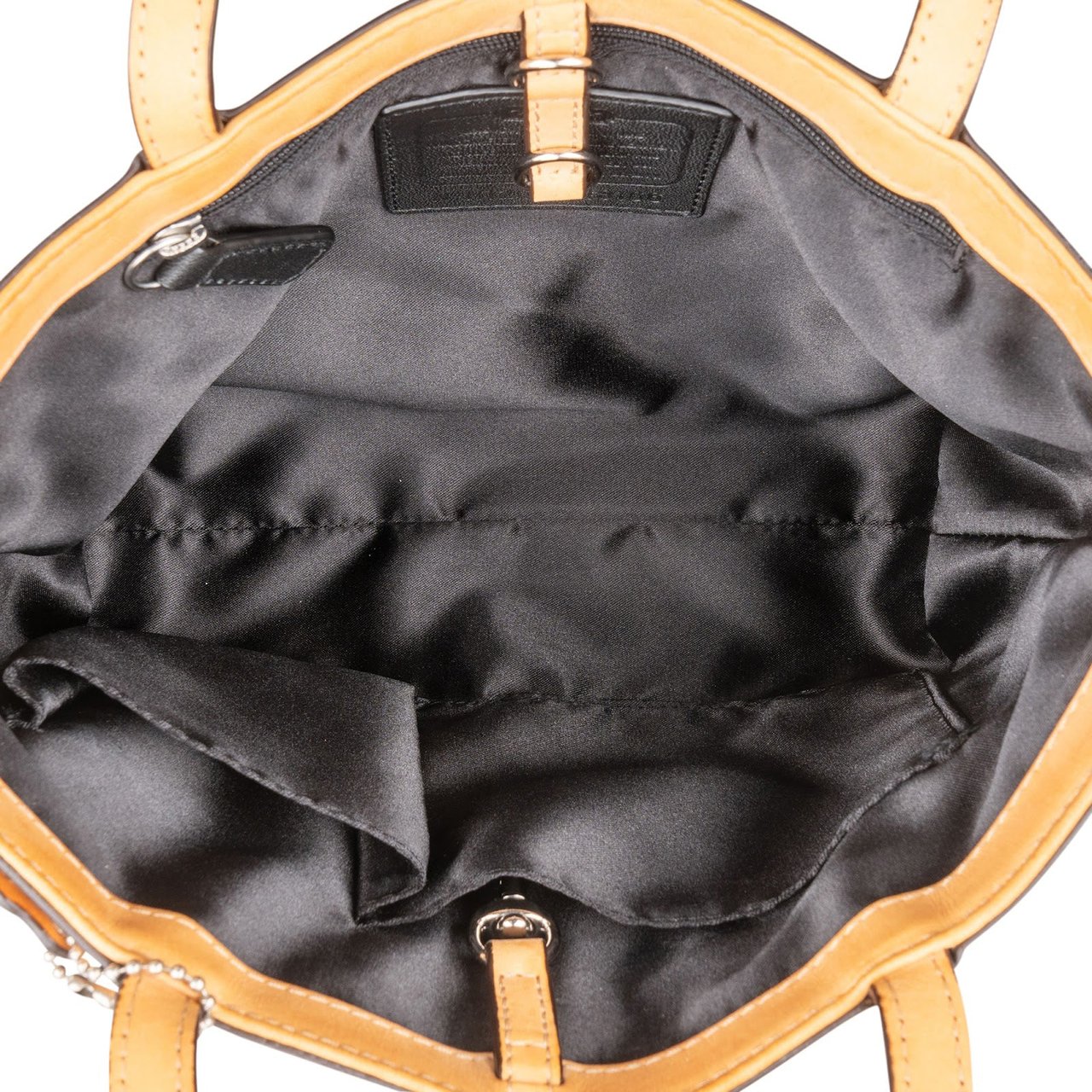 Coach Monogram Embossed Patent Leather Signature C Tote Handbag Zwart