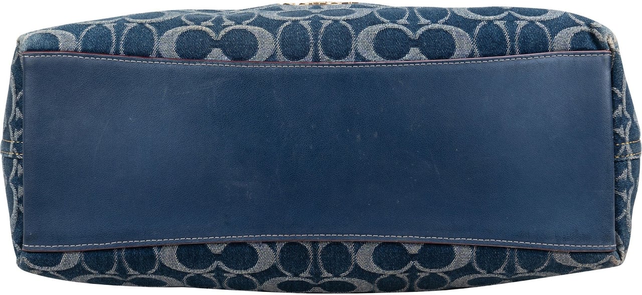 Coach Monogram Signature Denim Hobo Crossbody Bag Blauw