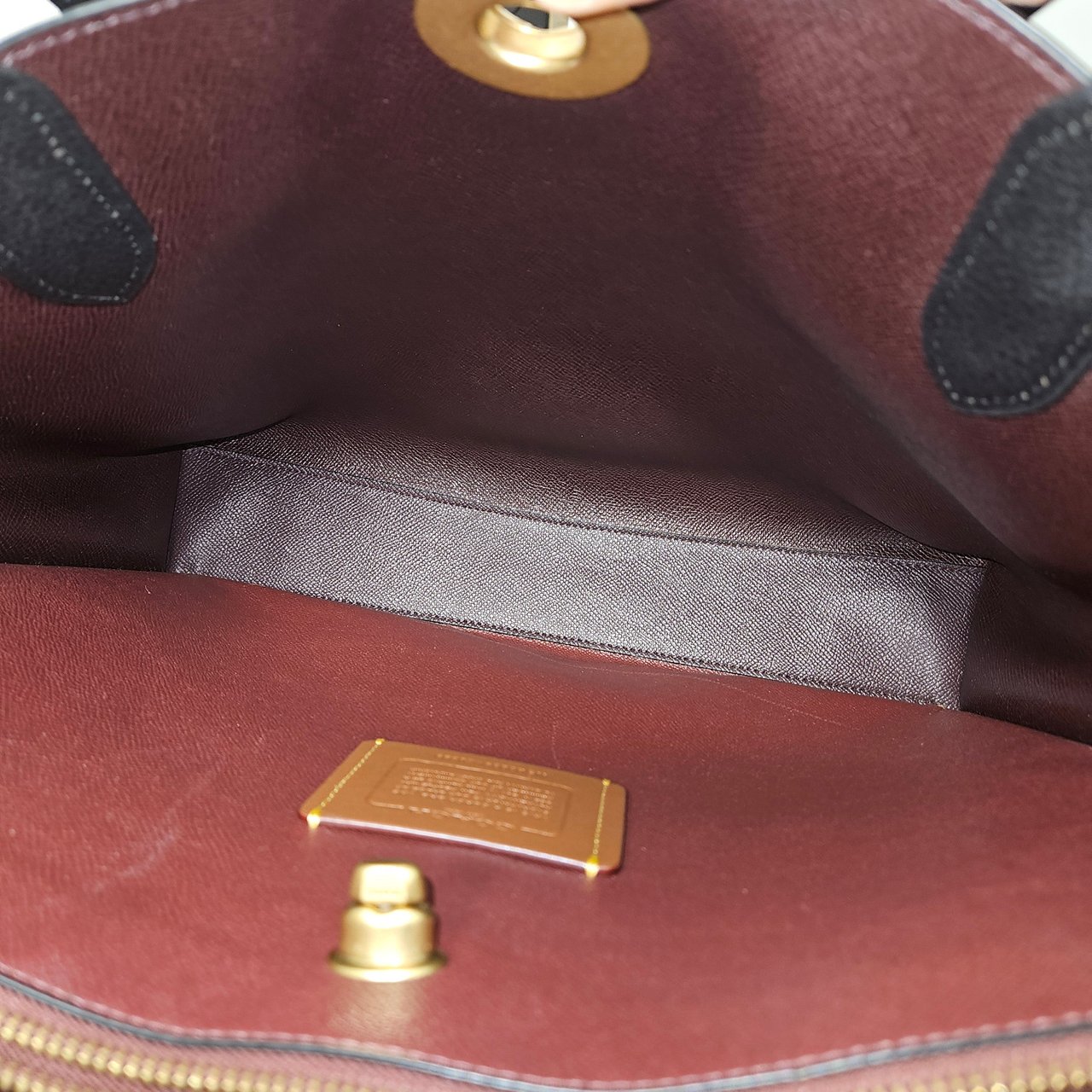 Coach Pebbled Leather Willow Tote Shoulder Bag Zwart