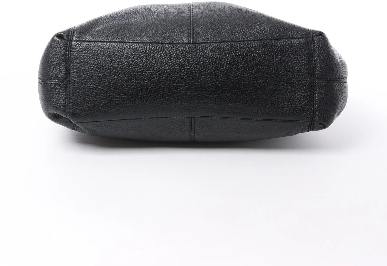 Coach Lexy Pebbled Leather Shoulder Bag in Black Zwart