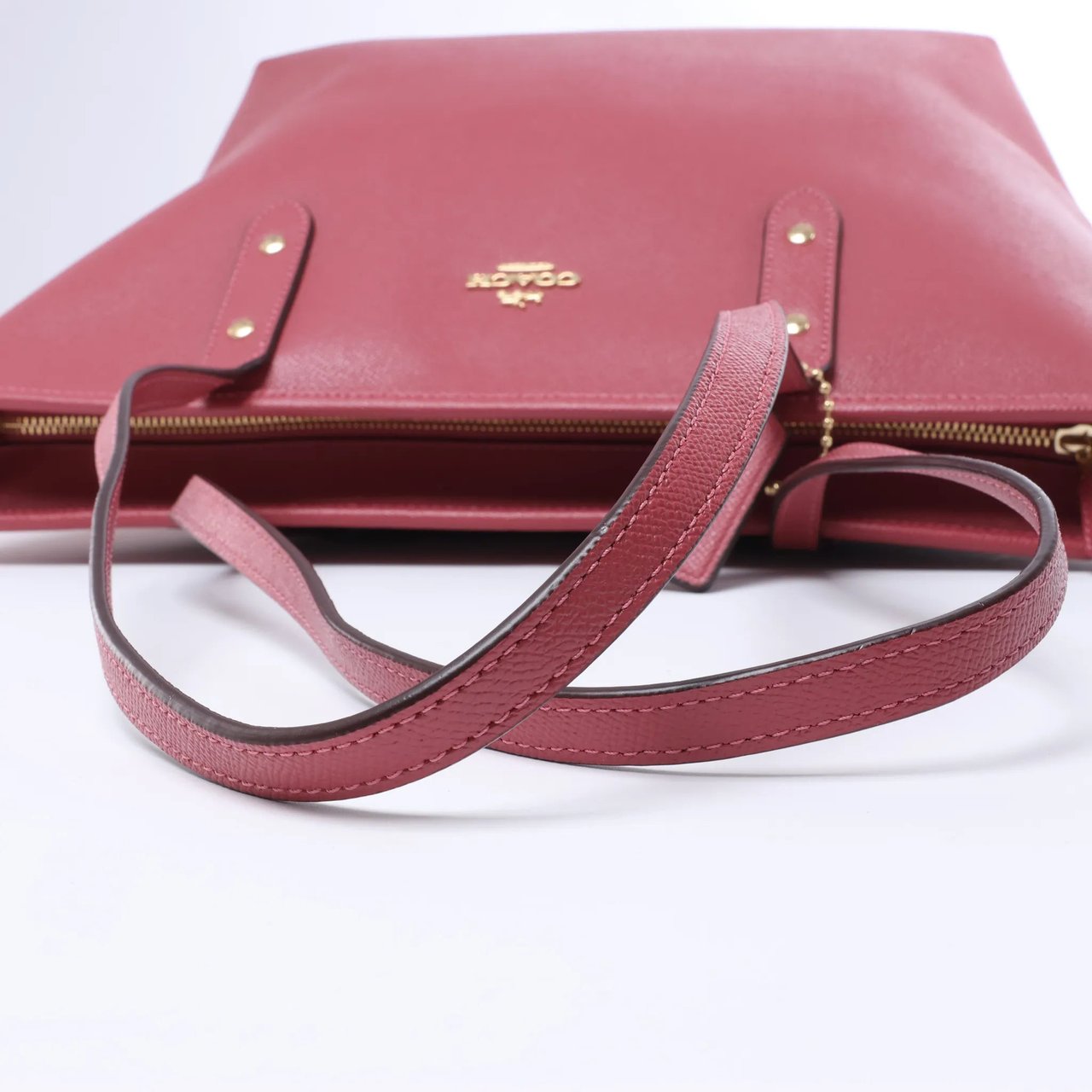 Coach City Leather Shoulder Bag in Pink Roze