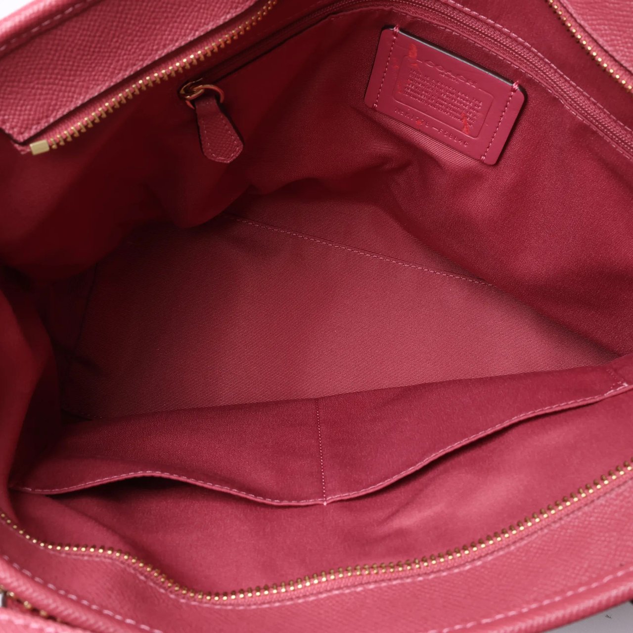 Coach City Leather Shoulder Bag in Pink Roze