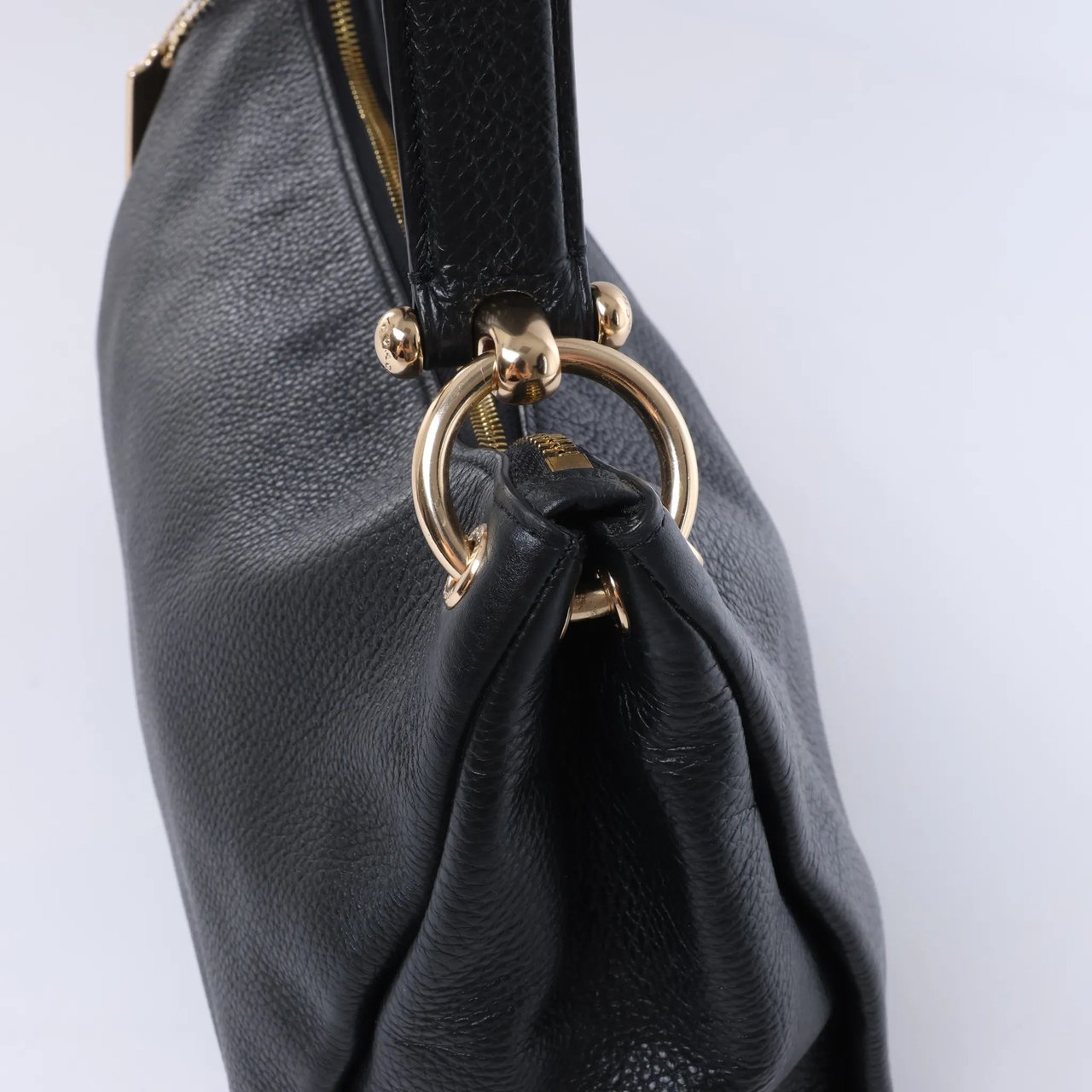 Coach Mia Leather Shoulder Bag in Black Zwart