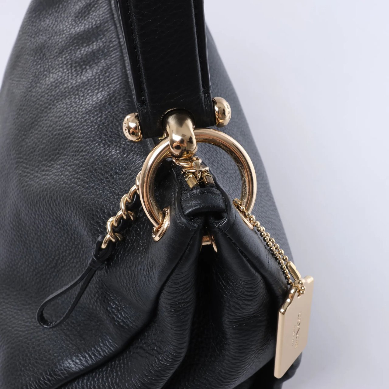 Coach Mia Leather Shoulder Bag in Black Zwart