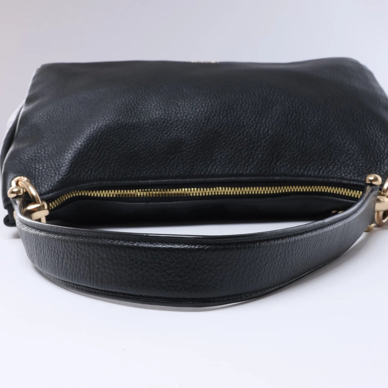 Coach Mia Leather Shoulder Bag in Black Zwart