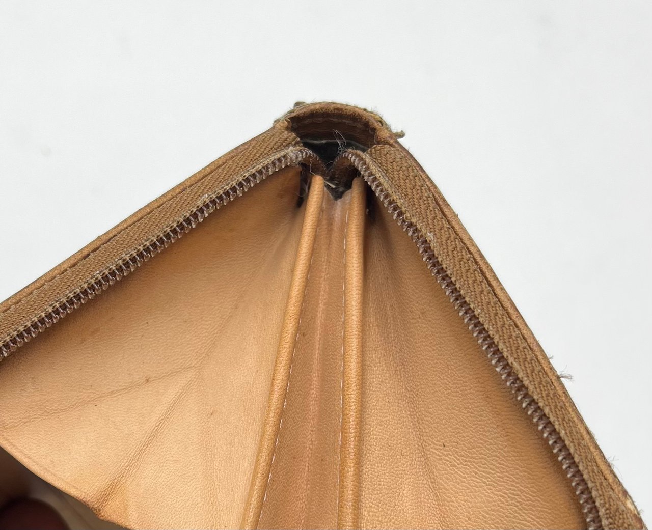 Coach Coach Tabby wallet Beige long Beige
