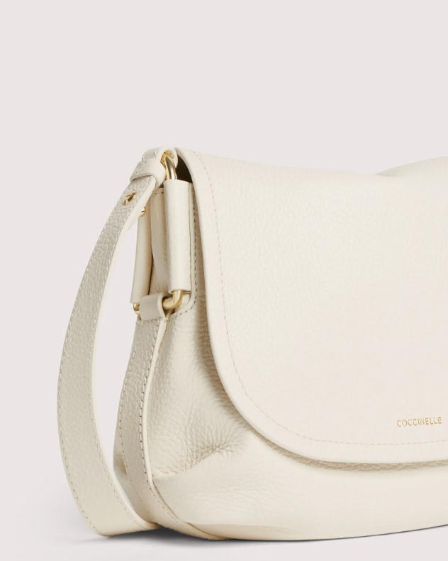 Coccinelle Grained Leather Shoulder Bag With Flap Closure Neutraal