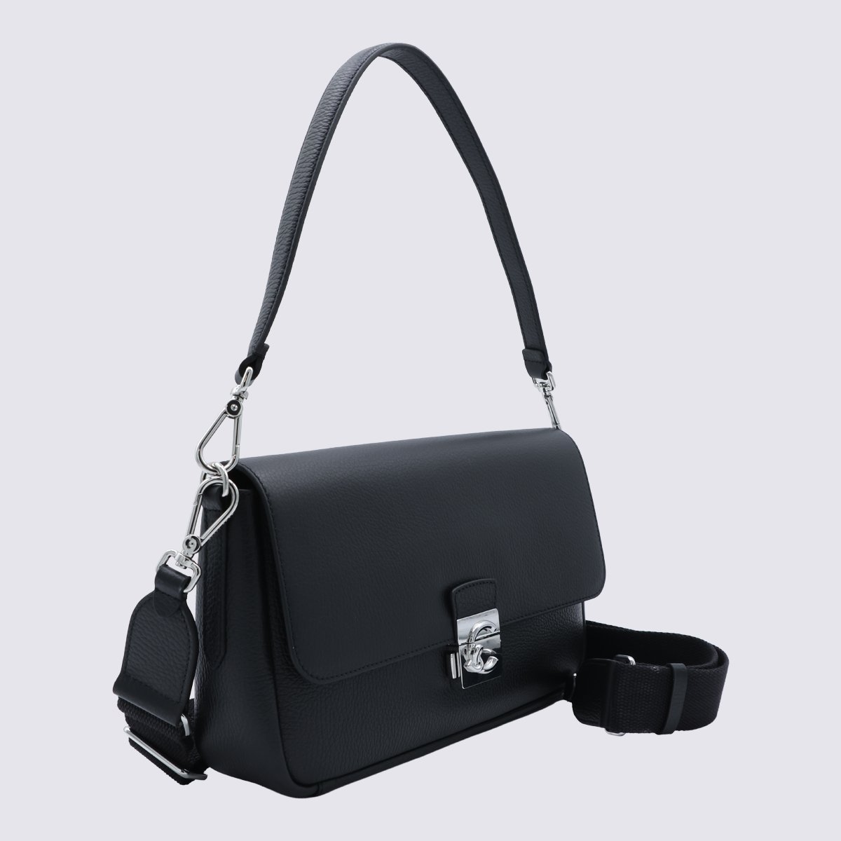 Coccinelle Rectangular Black Leather Shoulder Bag with Silver-tone Clasp Zwart
