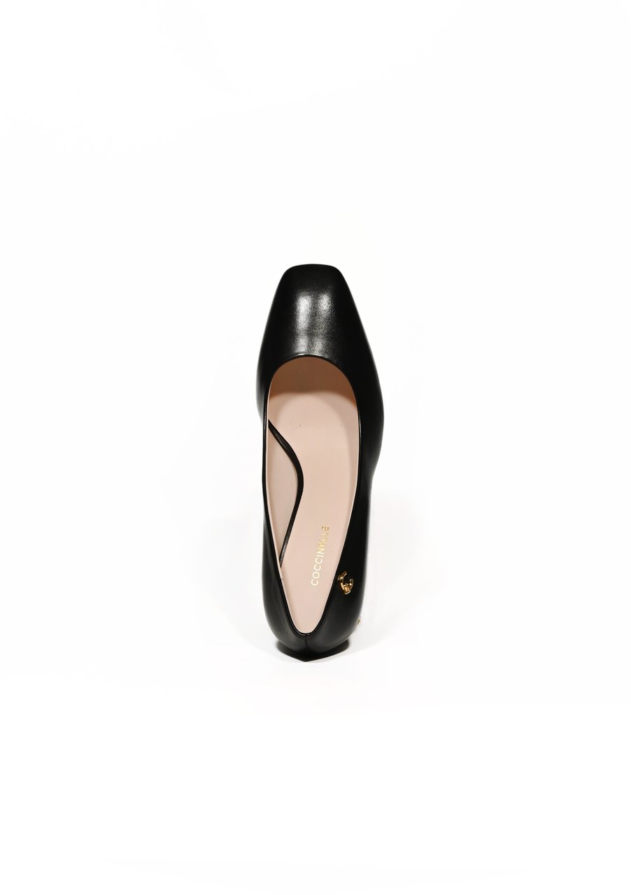 Coccinelle With Heel Black Zwart