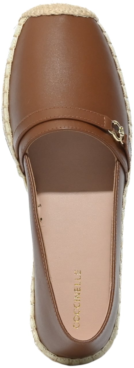 Coccinelle Flat Shoes Brandy Bruin