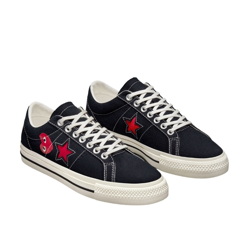 Comme des Garçons Converse Comme des Garçons Low Red Heart One Star Black Zwart