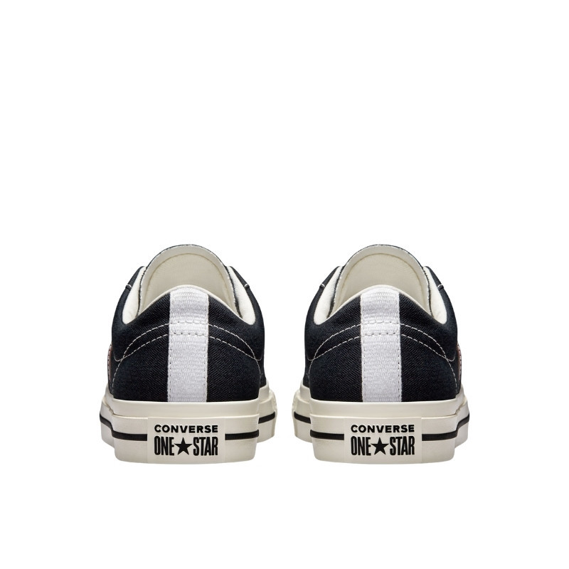 Comme des Garçons Converse Comme des Garçons Low Red Heart One Star Black Zwart