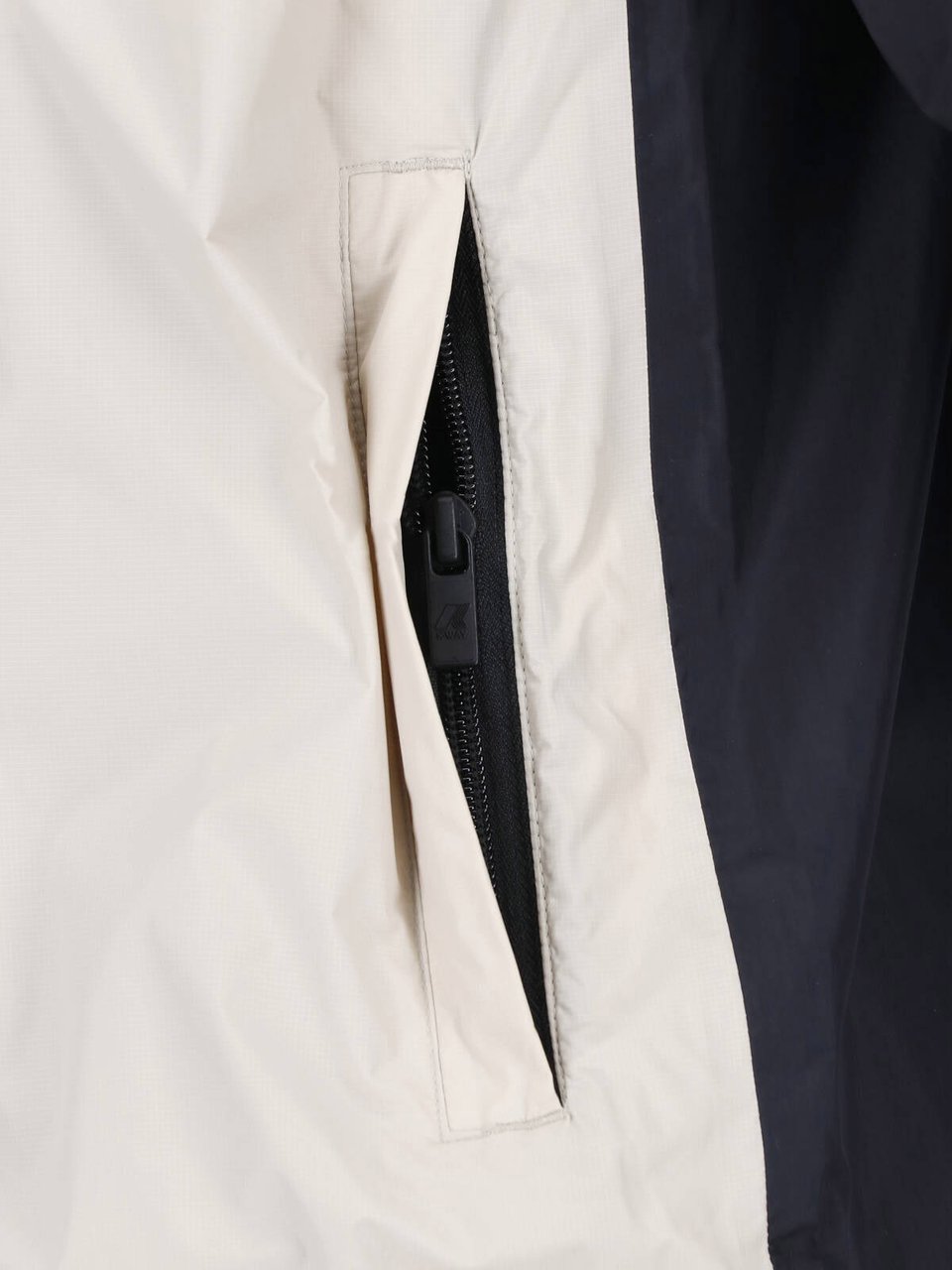Comme des Garçons Beige/Black Two-Tone Heart Motif Jacket Neutraal