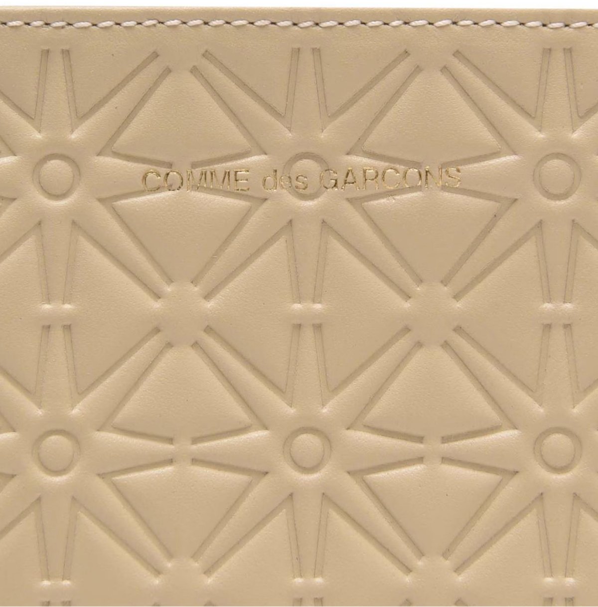 Comme des Garçons Embossed Logo Zip Pouch Wallet Wit