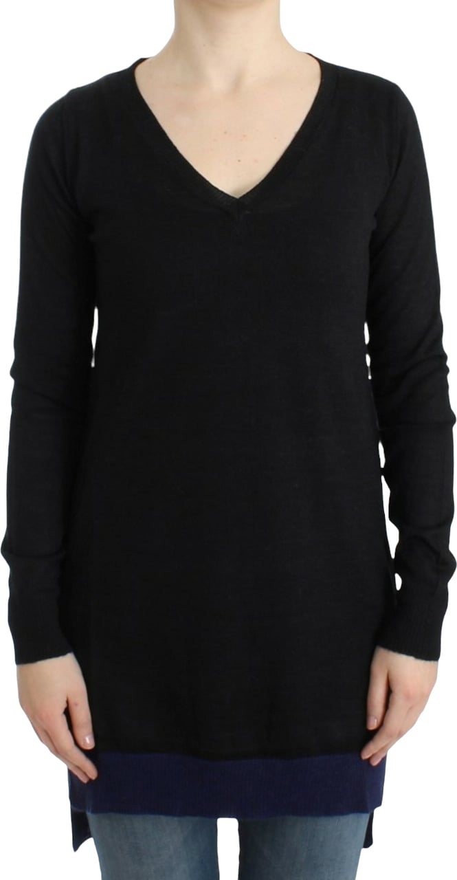 Costume National Black V-neck lightweight sweater Zwart