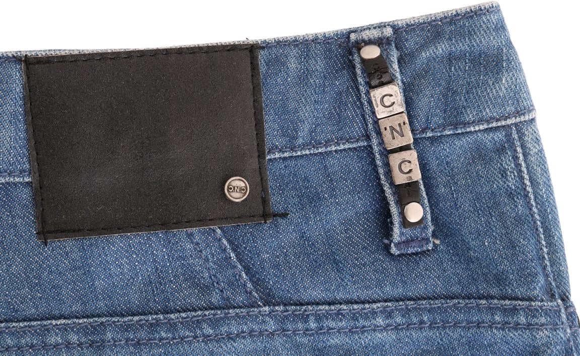 Costume National Blue Wash Cotton Boyfriend Fit Jeans Blauw