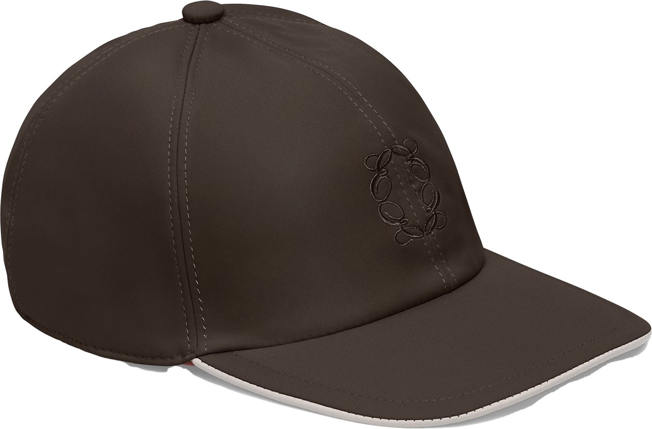 Cou7ure Essentials Reflections Pet Wit