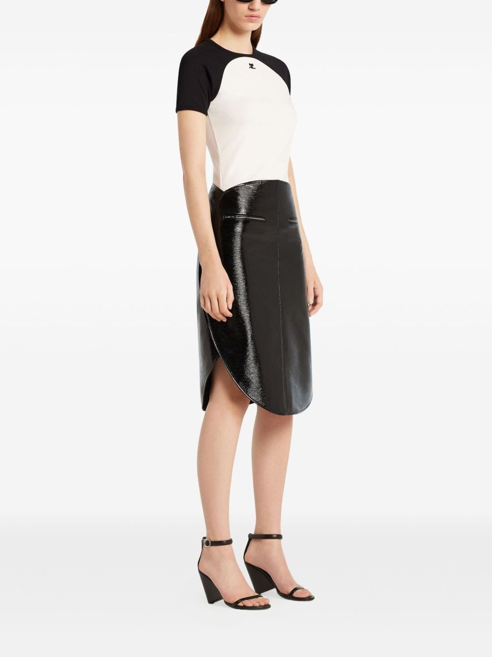 COURREGES Contrast-Design Short-Sleeved Top with Logo Detail Wit