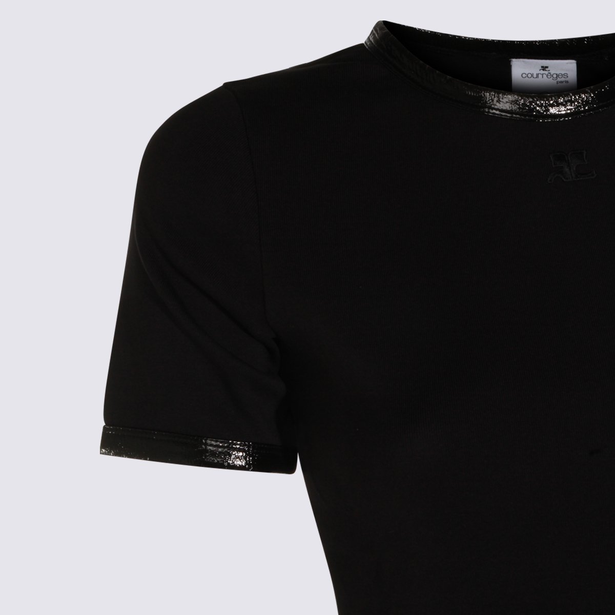 COURREGES Short-Sleeve Black T-Shirt With Glossy Trim Details Zwart
