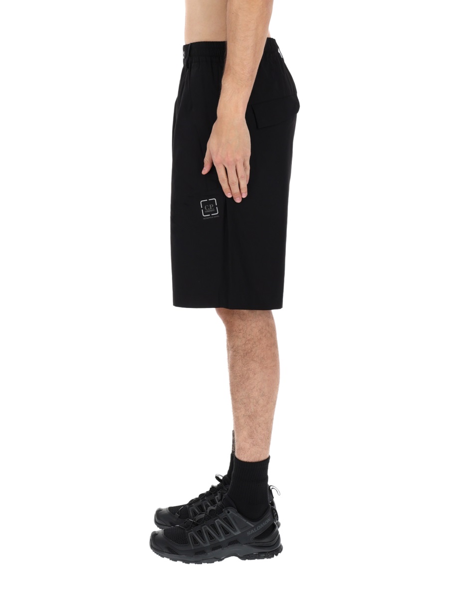 CP Company Black Metropolis Elastic Waistband Cotton Shorts Zwart