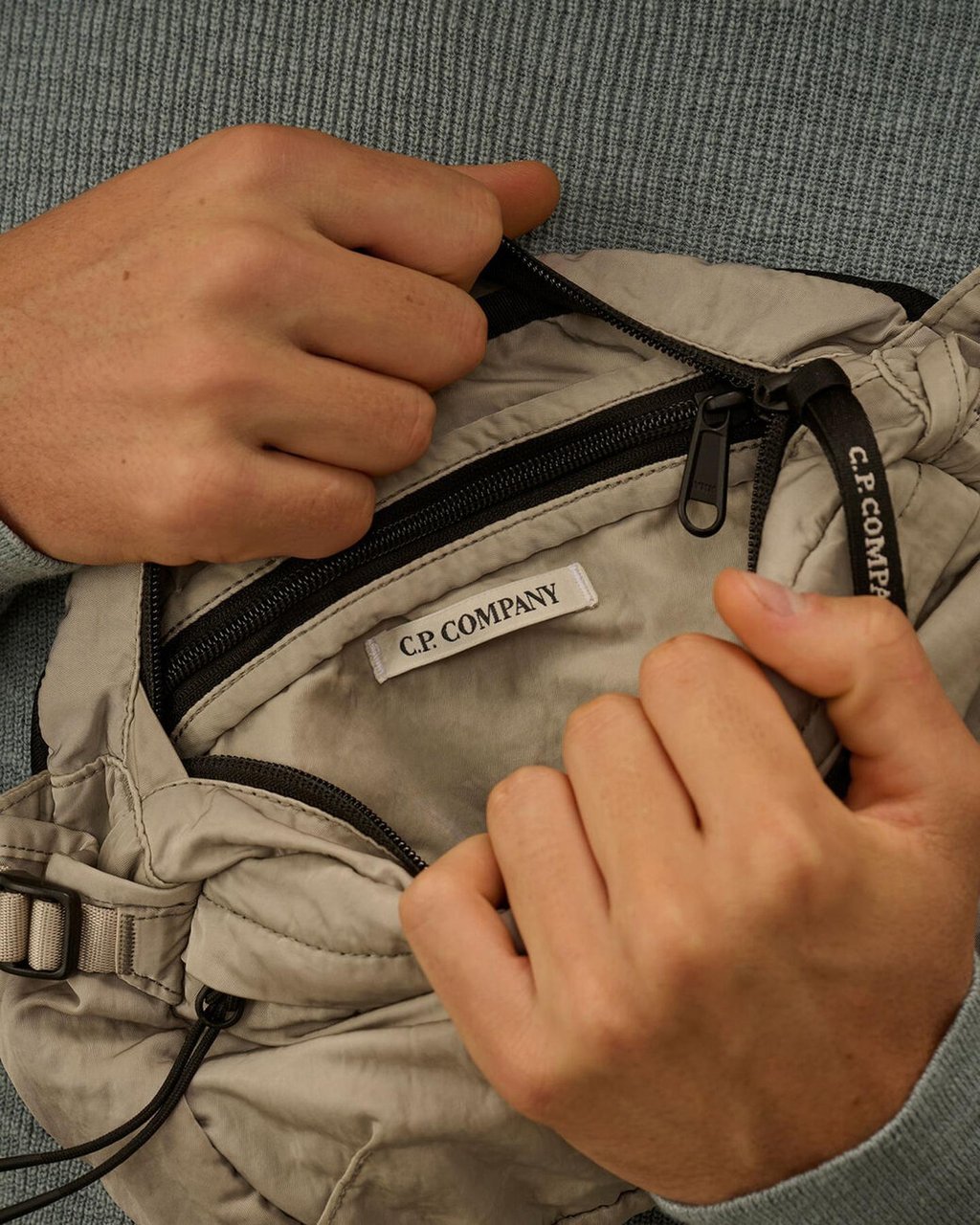 CP Company Heren Waist Lens Bag Grijs/Beige Grijs