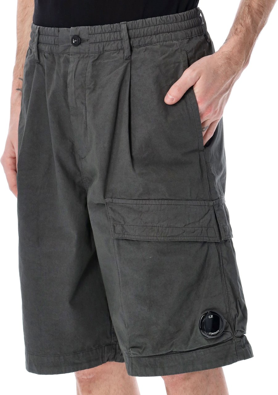 CP Company Cargo Boxy Lens Shorts Dk Grey Grijs