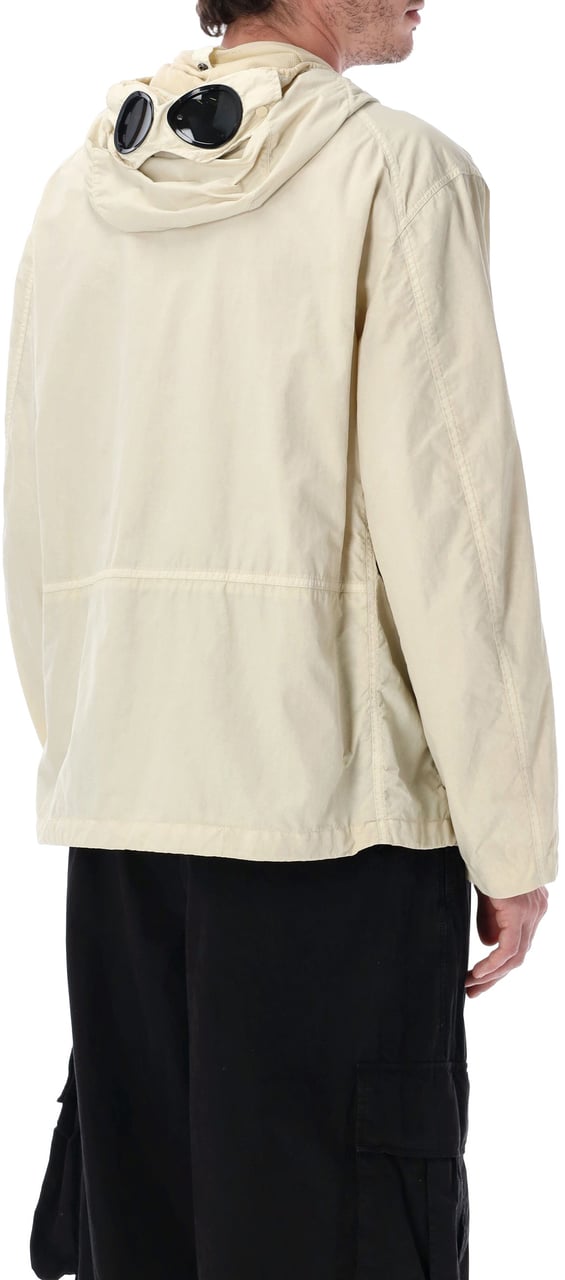 CP Company Outerwear Medium Jacket In Flatt Nylon Frozen Ecru Wit