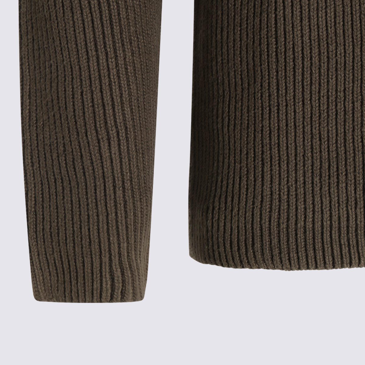 CP Company Ribbed Knit Sweater With Crew Neckline And Logo Detail Grijs