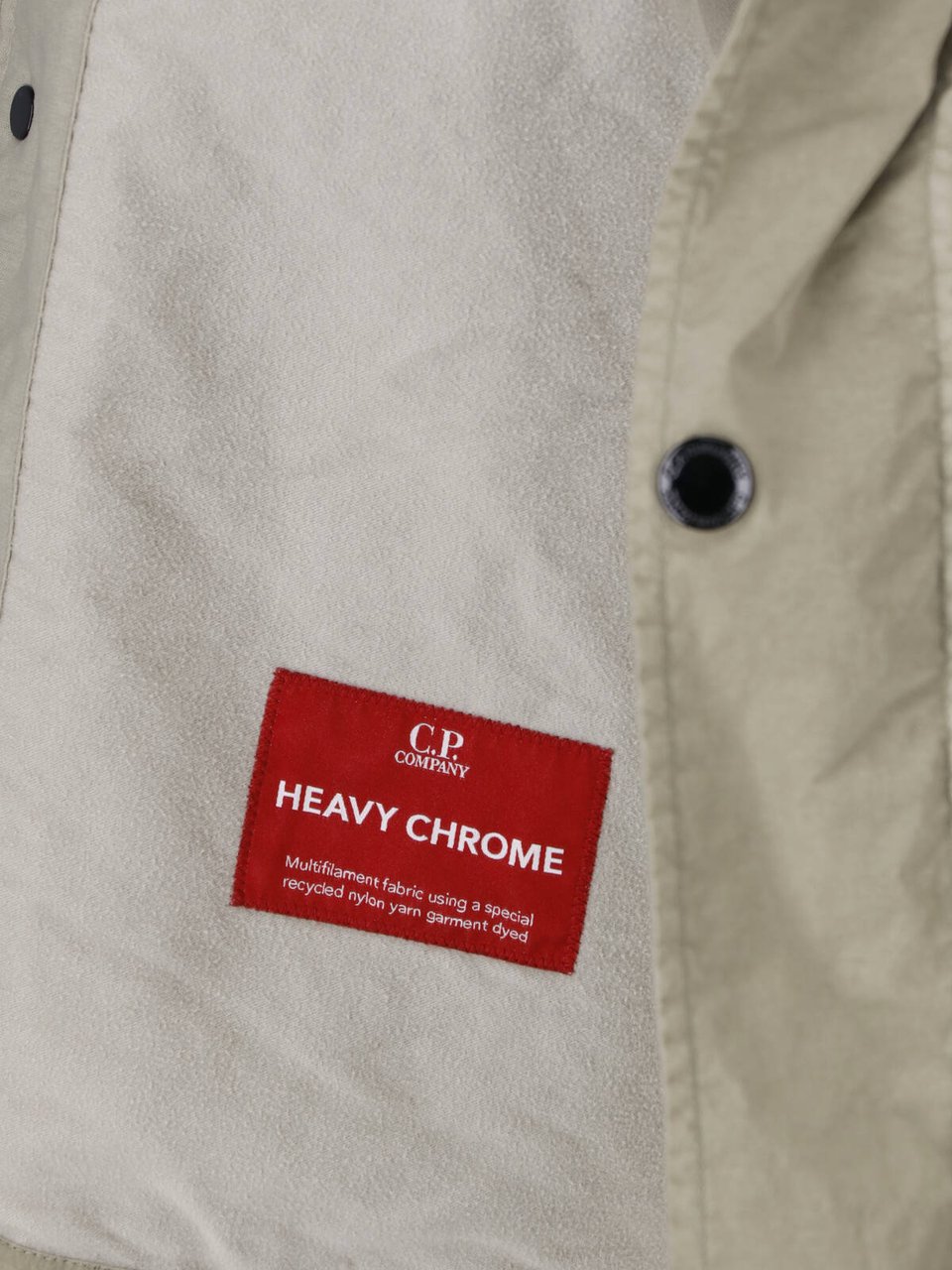 CP Company Hooded Heavy Chrome-R Jacket with Distinctive Goggle Lenses Groen