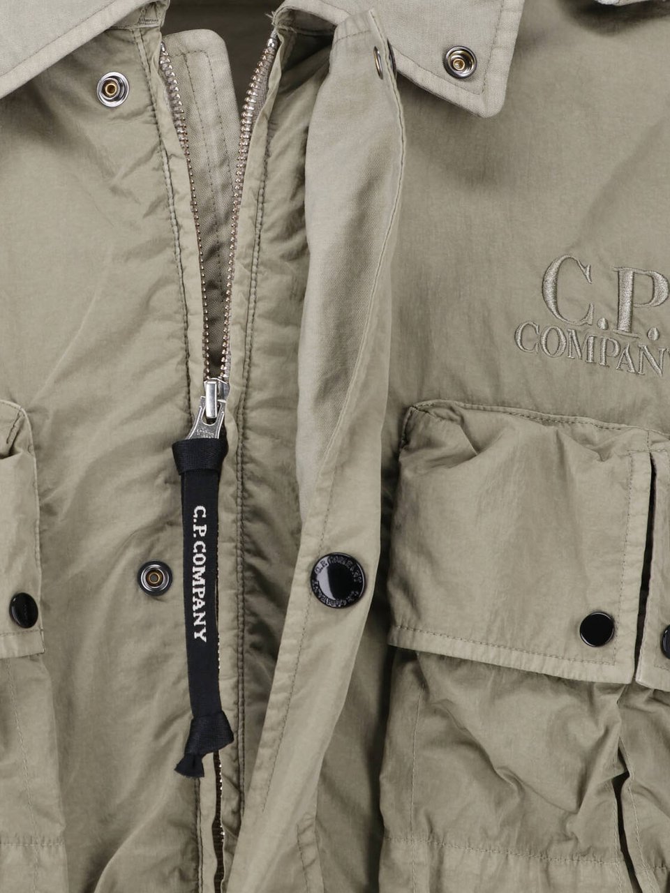 CP Company Hooded Heavy Chrome-R Jacket with Distinctive Goggle Lenses Groen