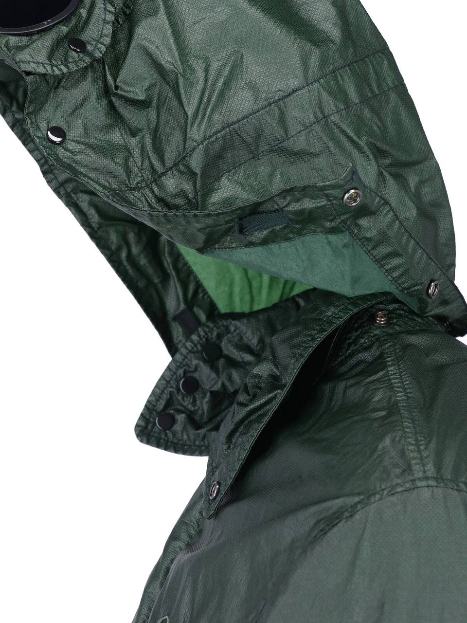 CP Company Hooded Jacket with Integrated Goggles and Textured Fabric Groen
