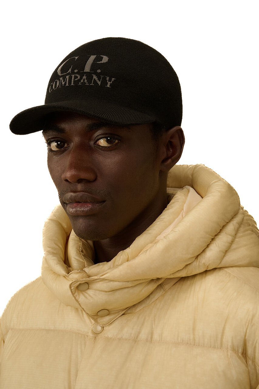 CP Company Merino Wool Baseball Cap with Front Logo Zwart