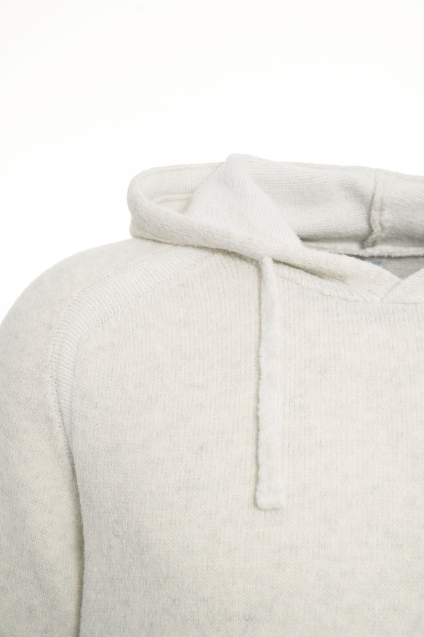 CP Company Knit hoodie with logo patch Grijs