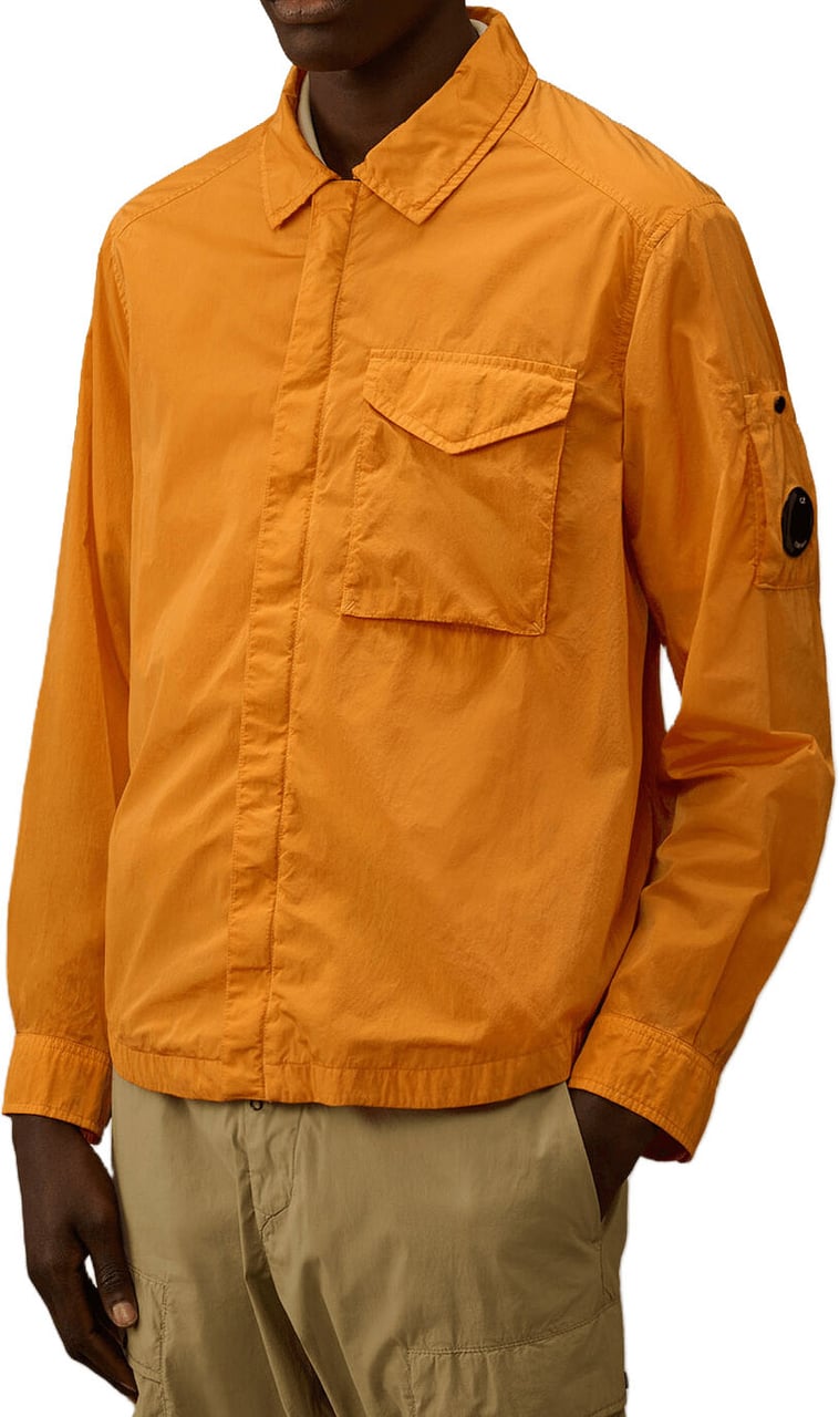 CP Company CHROME-R OVERSHIRT MET RITS EN LENZEN, ORANJE Oranje