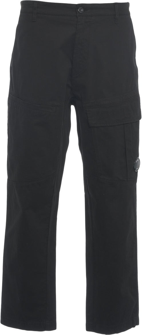 CP Company Cargo pants with logo patch Zwart