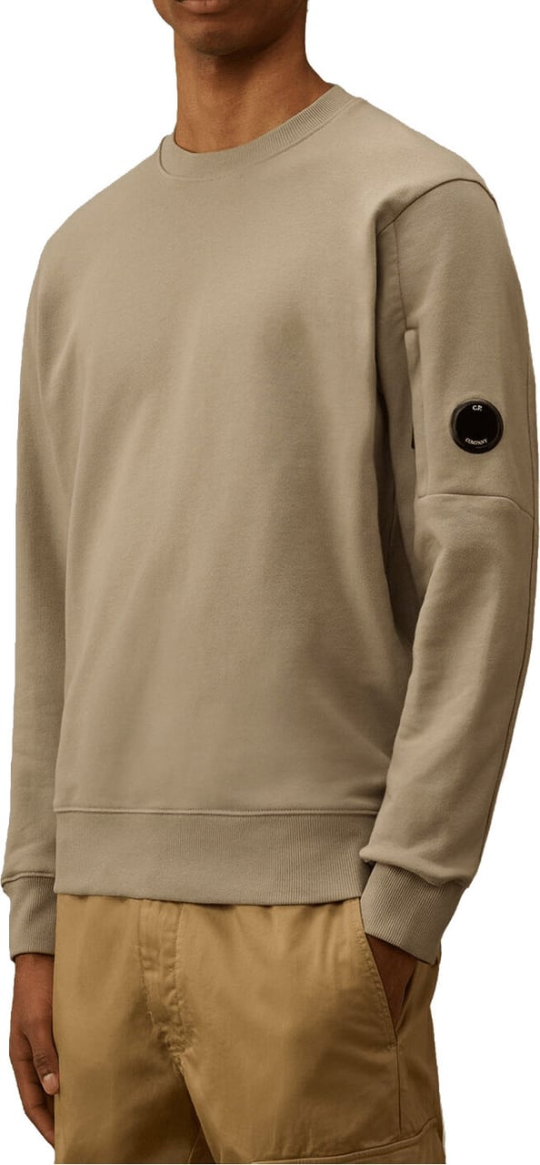 CP Company SWEATSHIRT MET DIAGONALE OPGERICHTE FLEECE CREWNECK LENS EN DUIVENVORM Beige