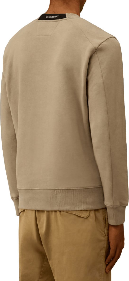 CP Company SWEATSHIRT MET DIAGONALE OPGERICHTE FLEECE CREWNECK LENS EN DUIVENVORM Beige