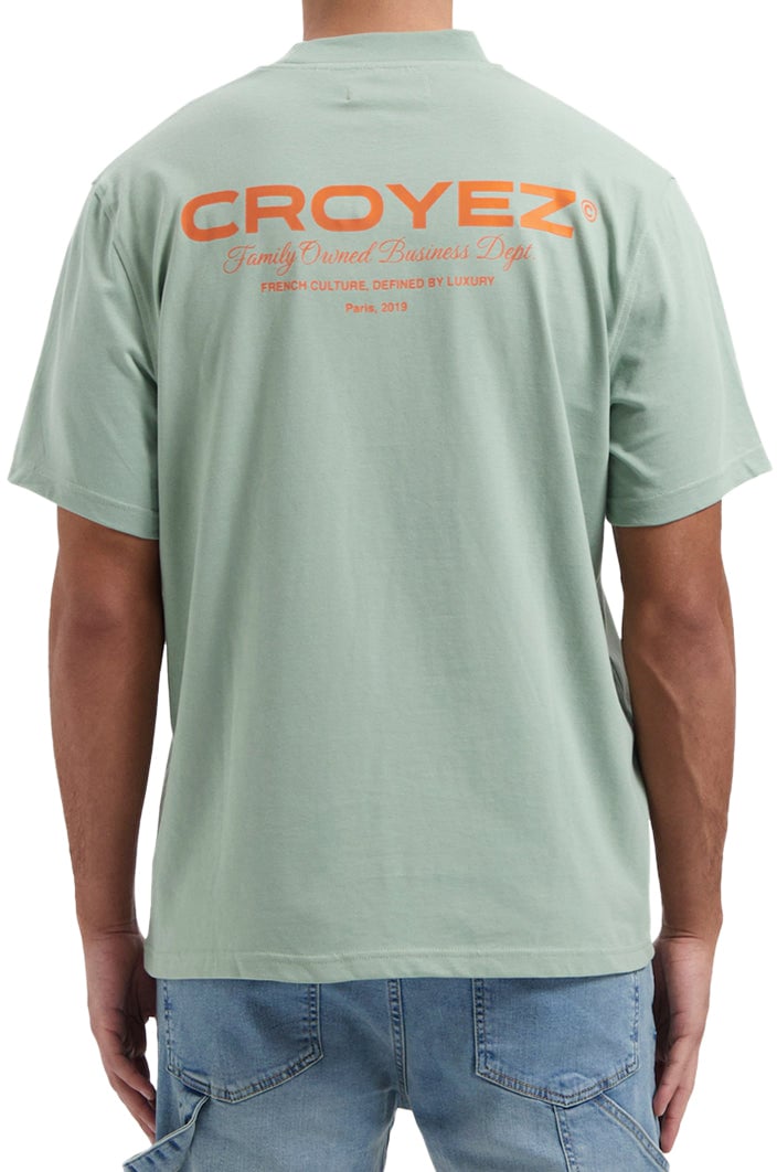 Croyez Croyez Family Owned Business T-Shirt Groen