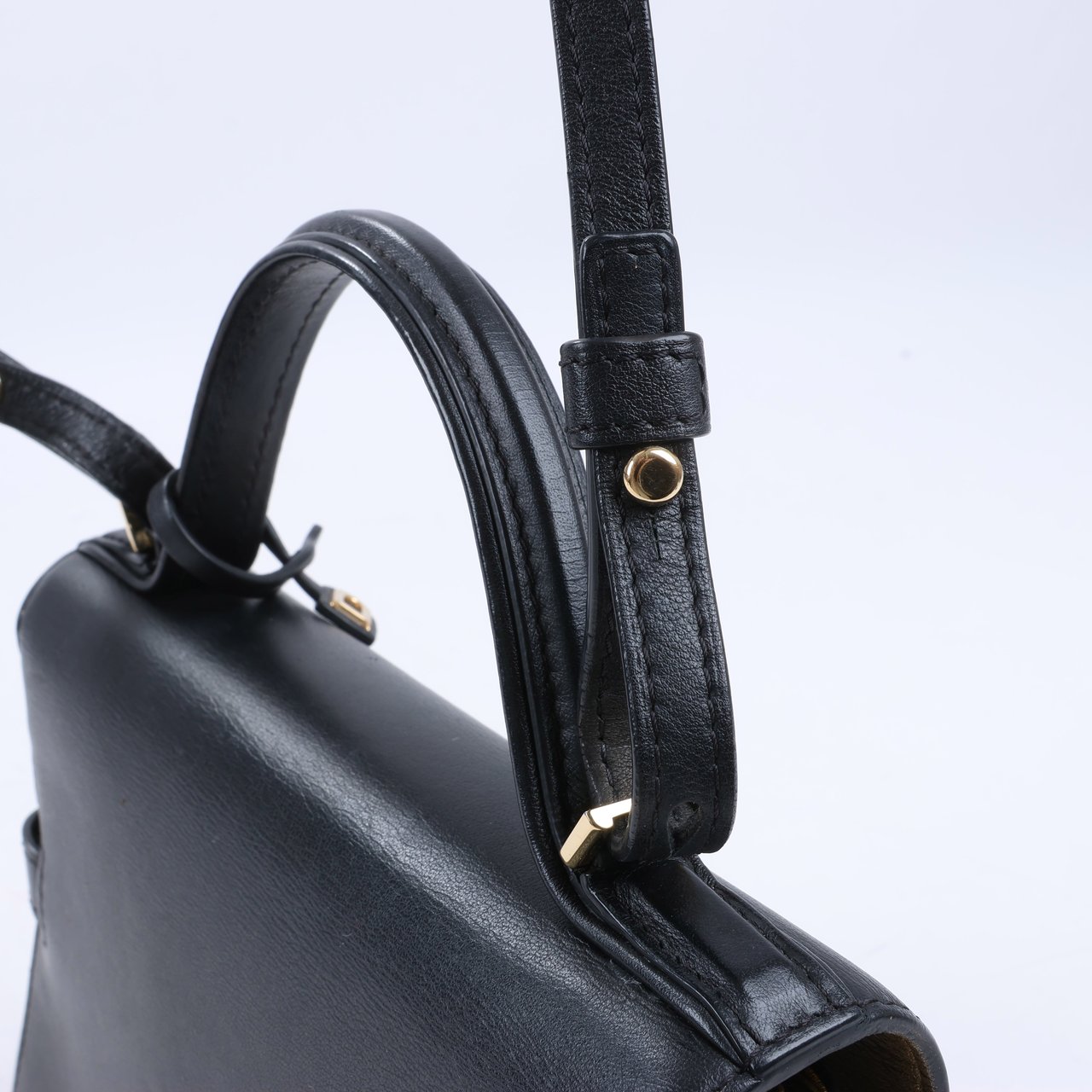 Delvaux Delvaux Tempête PM Leather 2Way Handbag in Black Zwart