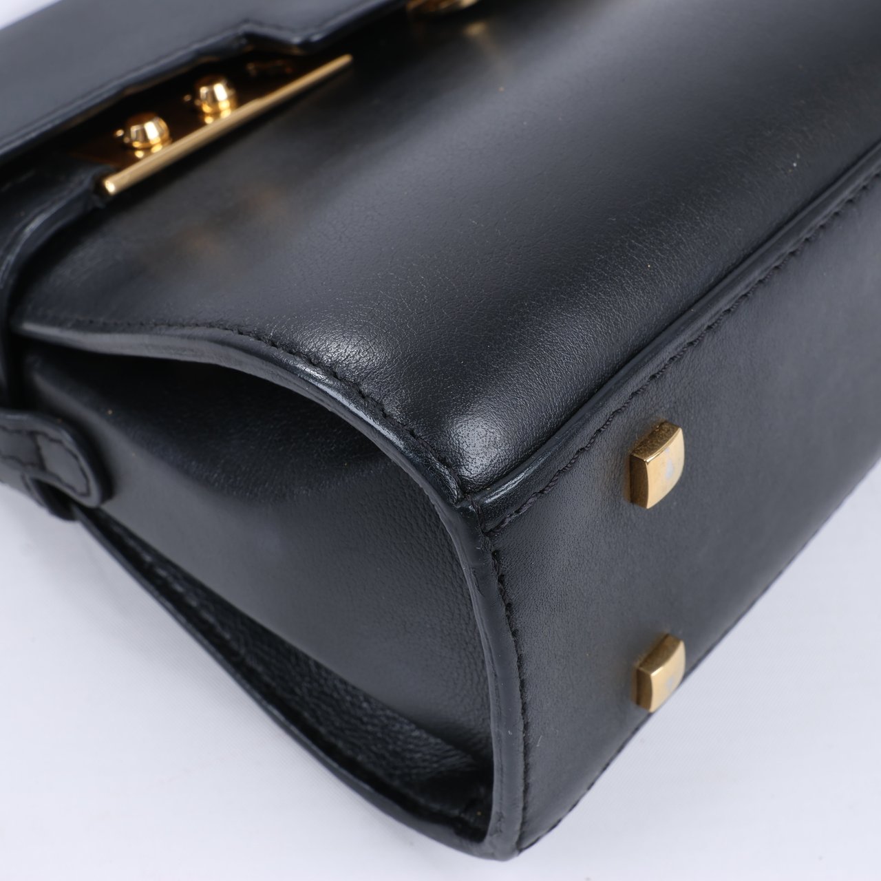 Delvaux Tempête PM Leather 2Way Crossbody Bags in Black Zwart