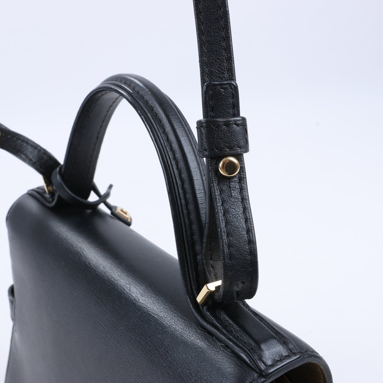 Delvaux Tempête PM Leather 2Way Crossbody Bags in Black Zwart