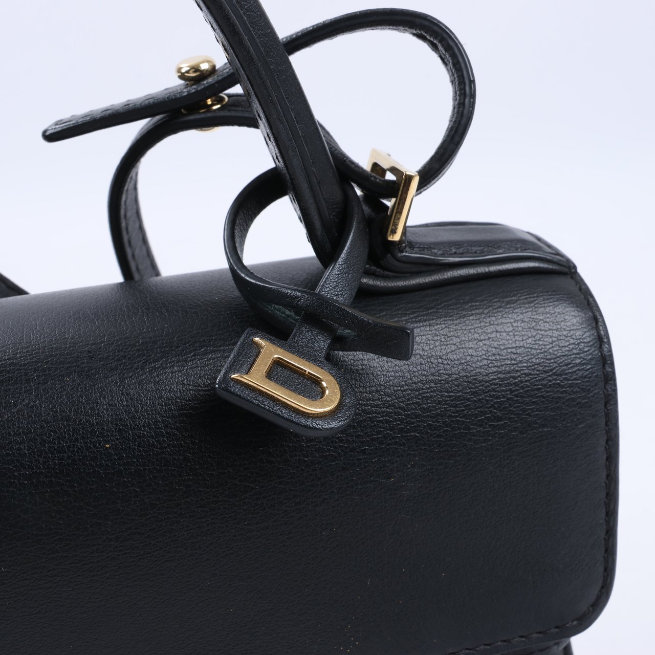 Delvaux Tempête PM Leather 2Way Crossbody Bags in Black Zwart