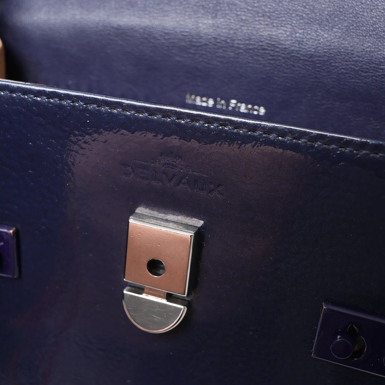 Delvaux Tempête Mini Patent Leather 2Way Crossbody Bags in Navy Blue Blauw
